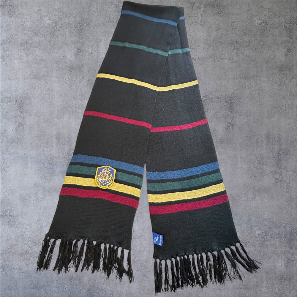Harry Potter Hogwarts Crest Knit Scarf OS Black Multi‎ Color Striped Fringe